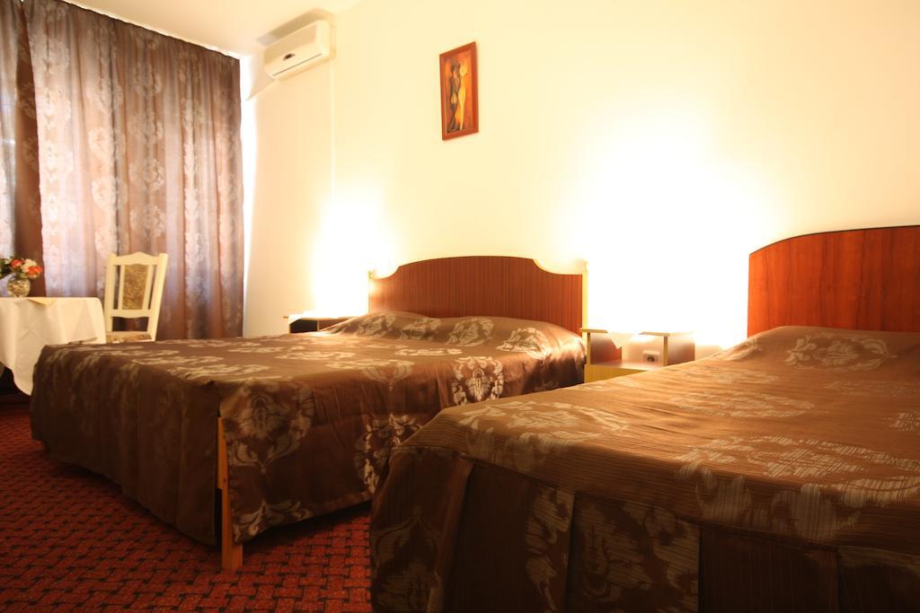 Hotel Dynes Eforie Nord Exterior photo